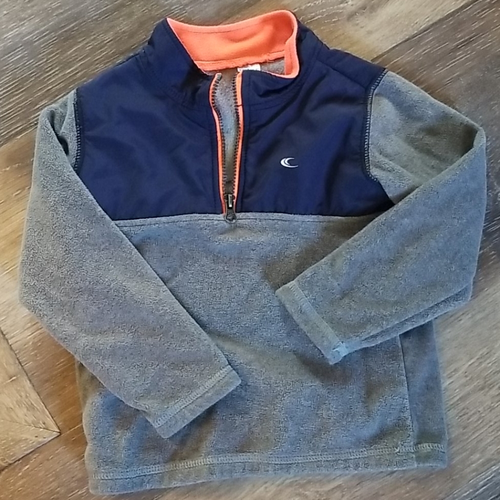 Carters boys 5T pull over fleece